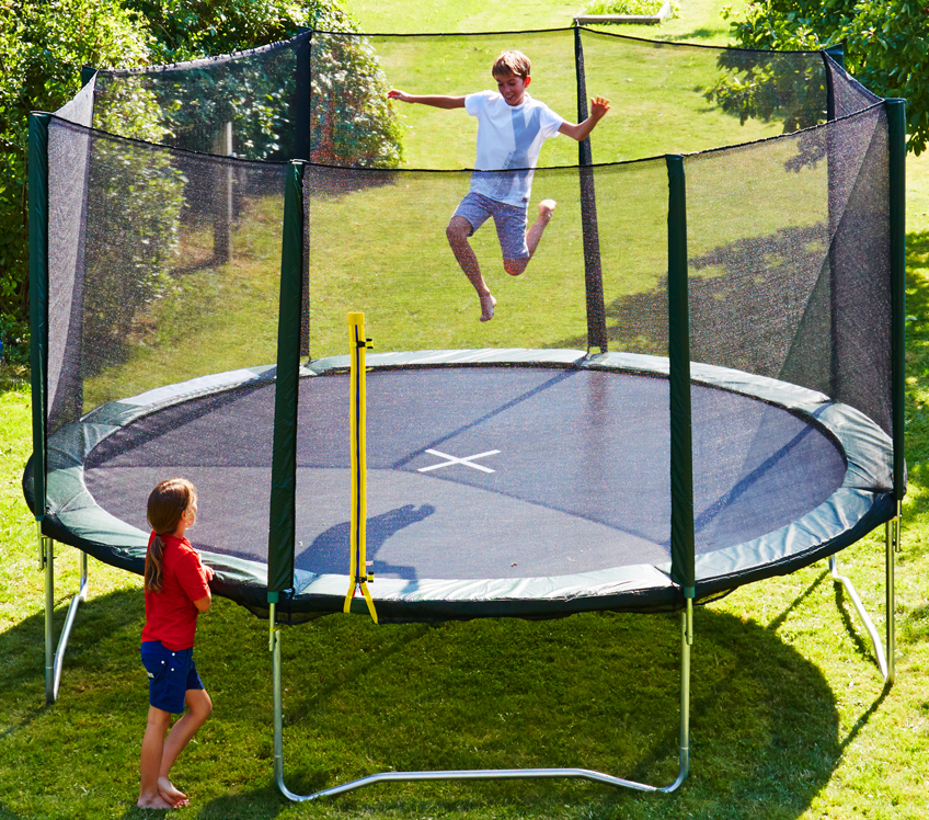 Een training op de trampoline verbetert de motoriek van kinderen JYSK