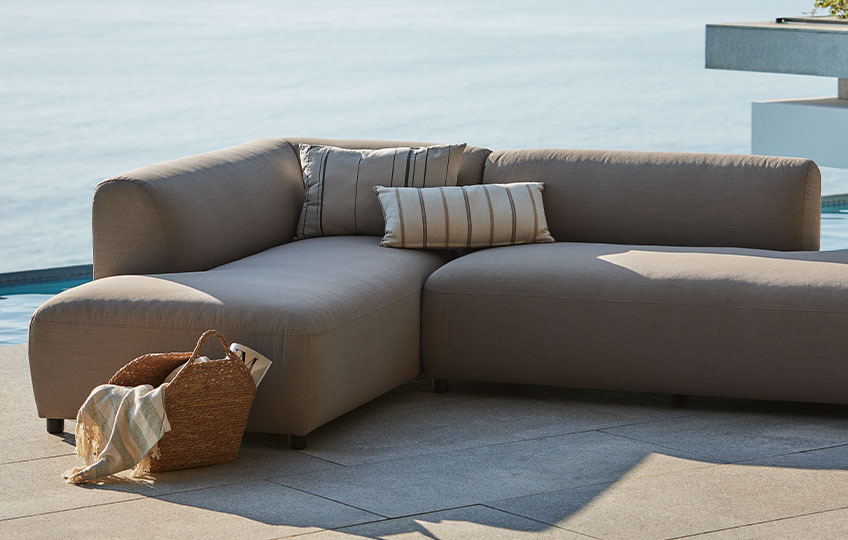 Outdoor loungebank gemaakt van all-weather en sneldrogende stof