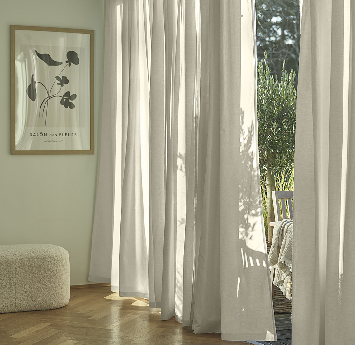 IDSE beige gordijn Beige gordijn in de woonkamer
