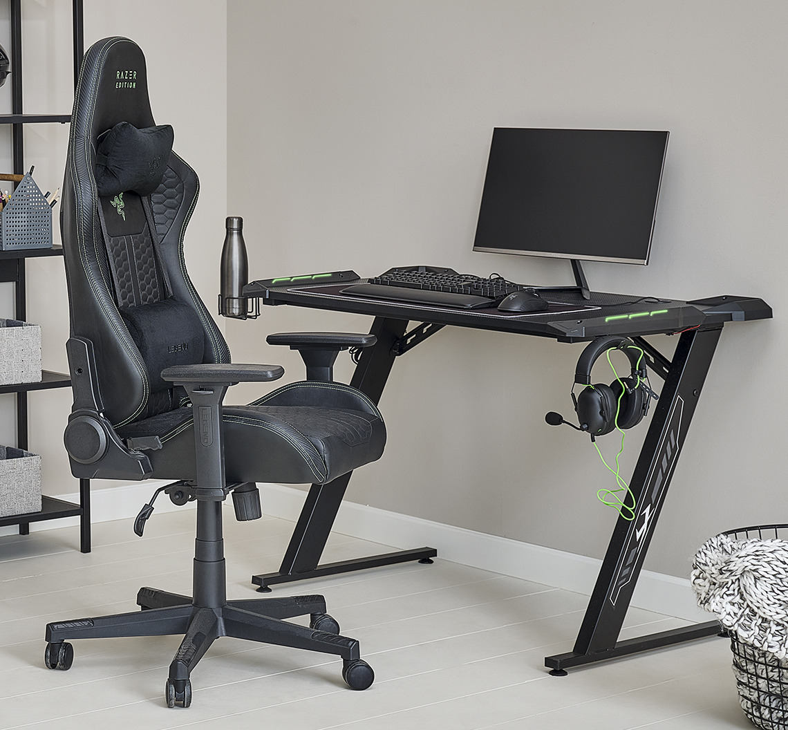 Gamingbureau met LED-verlichting en bekerhouder