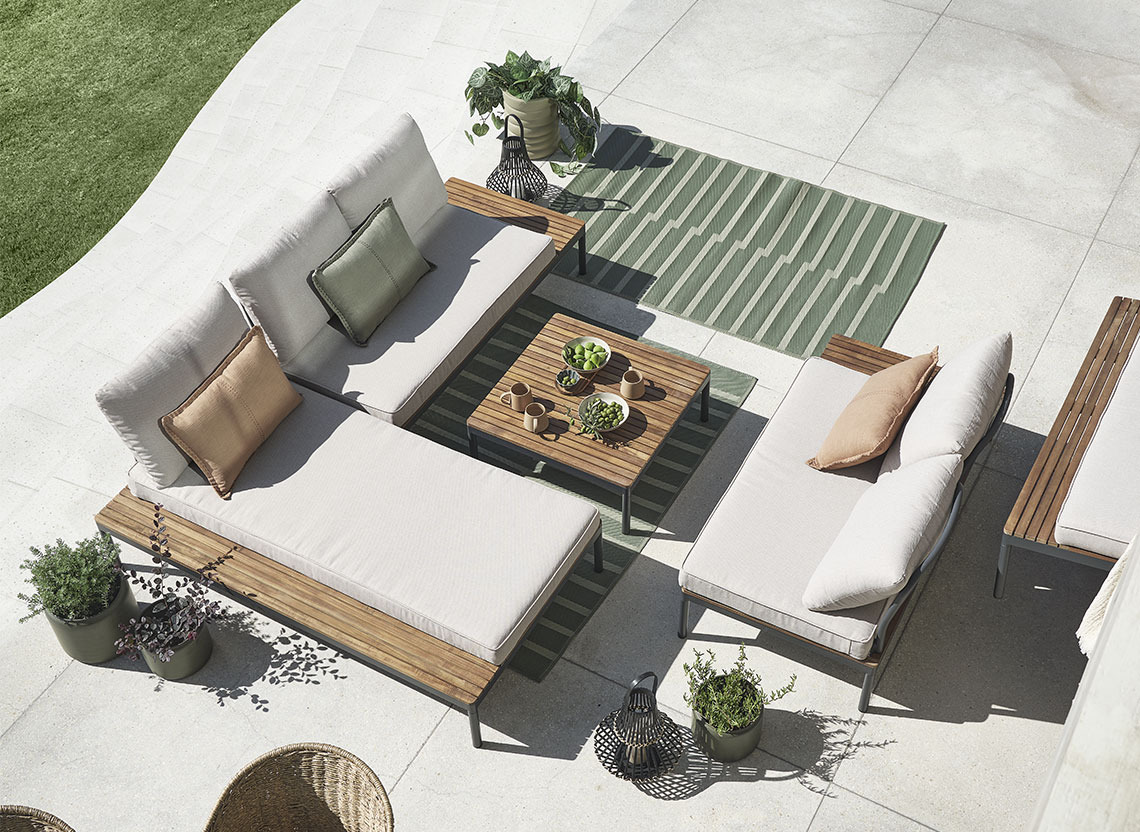 HOU modulaire loungset kan in verschillende combinaties worden samengesteld Loungeset bestaande uit verschillende modules voor op het terras